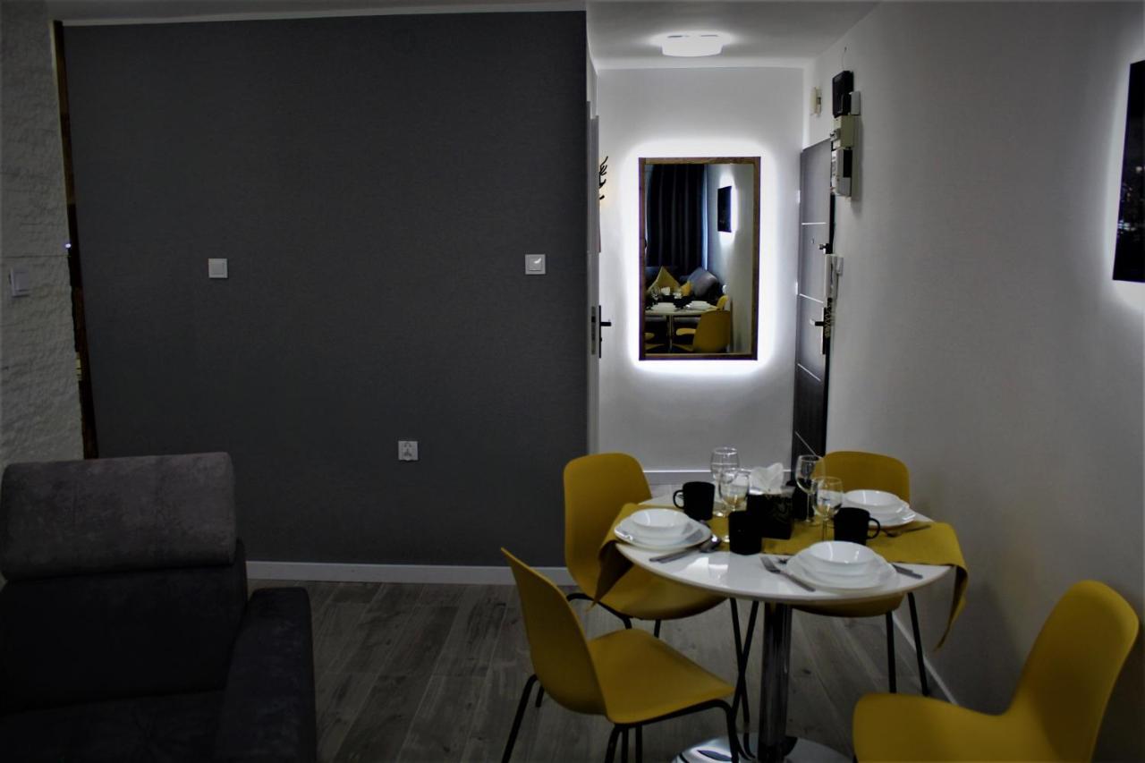 Apartament Przy Arsenale Wrocław Buitenkant foto